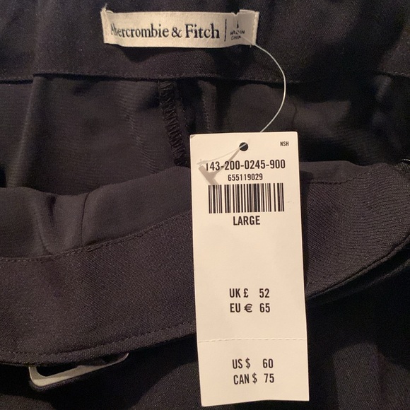 Abercrombie Black Mini Skirt - Picture 2 of 4